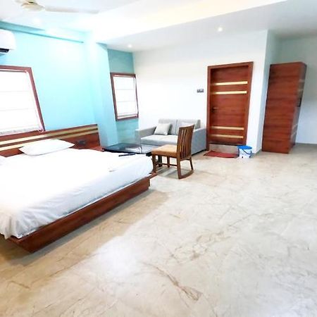 Hotel United House 舍地 外观 照片