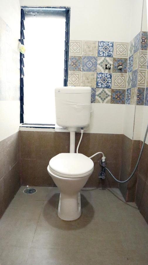 Hotel United House 舍地 外观 照片